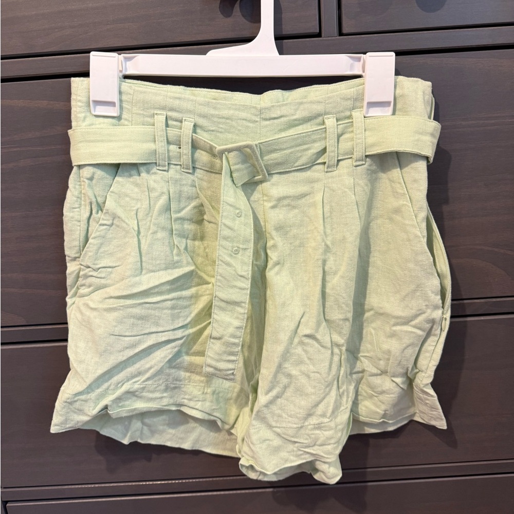 Abercrombie & Fitch Light Green Women's Cargo Shorts